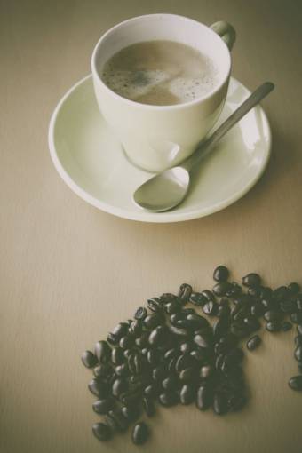 spoon-with-coffee coffee  hot  drink  bean  spoon  cup  saucer
