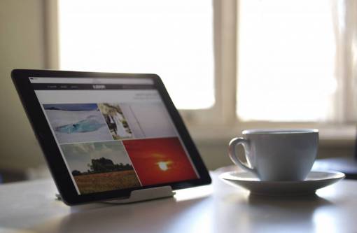 internet ipad tablet gadget tecnología moderna píxeles pantalla táctil