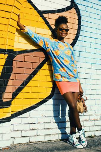 sunglasses laugh  happy  lady  girl  yellow  converse  all star