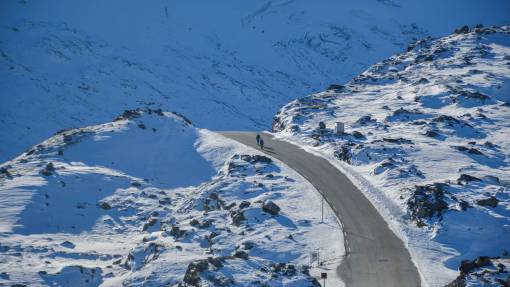 valle montaña valle paisaje nieve invierno rocas cielo