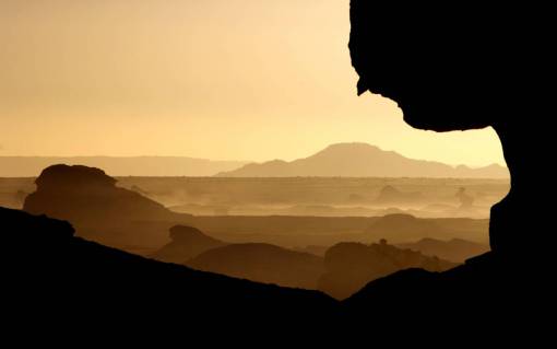 cumbre naturaleza paisaje montañas cielo sepia degradado sombra