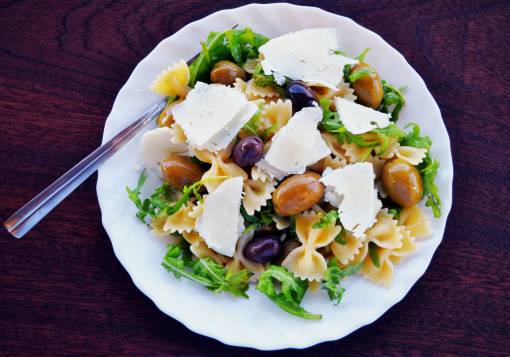 greek-culture pasta salad  olives  feta cheese  arugula  mediterranean  vegetarian  fusilli