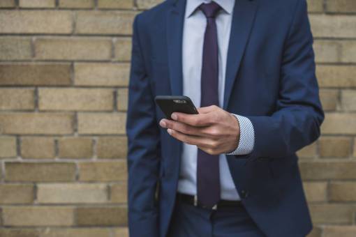 movil gente, hombre de negocios, pared formal, infraestructura, edificio