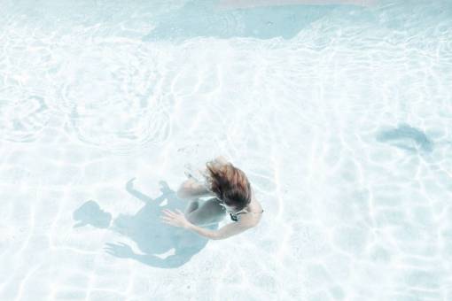 swim-in-nature people  woman  swim  swimsuit  bikini  pool  water