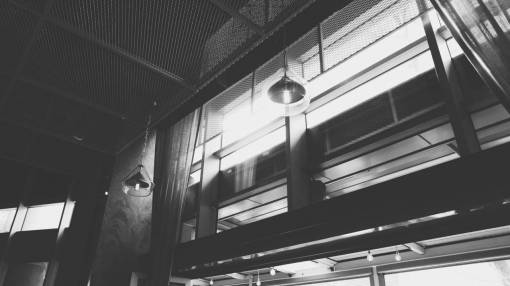 procesador Tienda restaurante lámpara de luz monocromática en blanco y negro