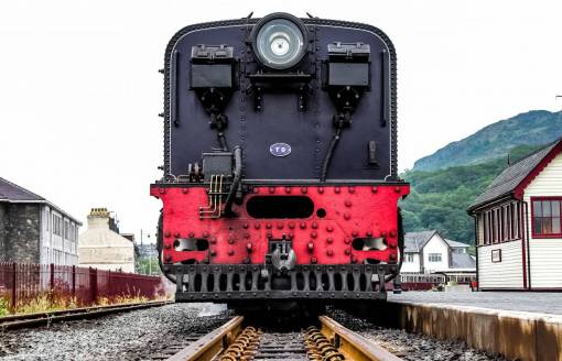 fences train  track  railway  steel  houses  platform  transportation