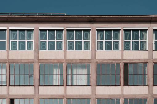 cortar cristales de ventanas edificio de madera número de habitaciones