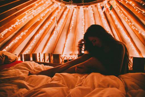 leg woman  attractive  lights  bokeh  model  warm  legs