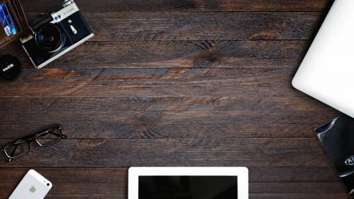 tecnologia portatil anteojos de madera de la tableta del ipad de la tecnología móvil del iphone