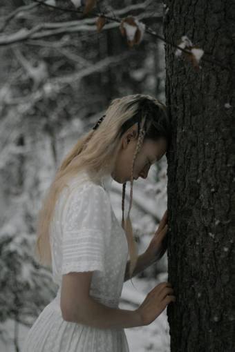 bosques mujer elfa