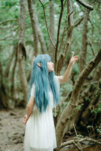 bosques mujer elfa