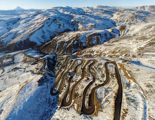 montanas La Cuesta del Obispo en la provincia de Salta, Argentina