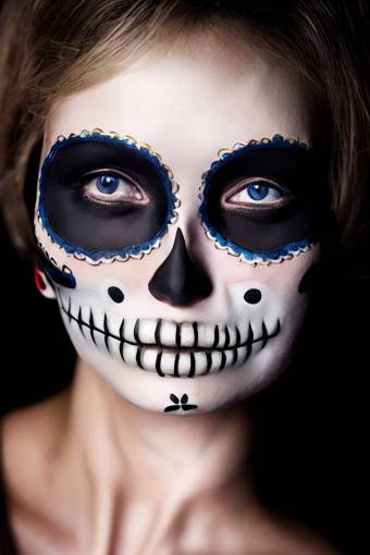 ojo cara humana halloween retrato primer plano mujer día de los muertos;cráneo;cara pintada una persona