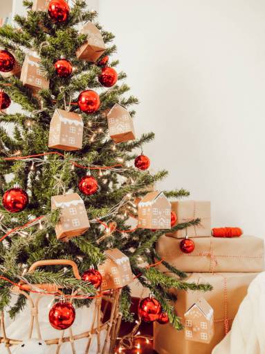 guy Christmas tree