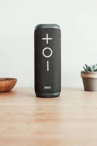 atraction wireless music speaker