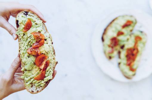 comidas Tostada de aguacate