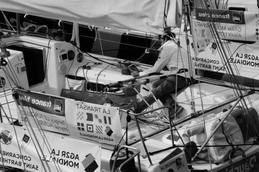 race people  man  boat  guy  speed  race  sports