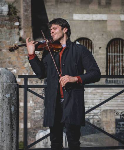 violin people  man  guy  alone  musician  music  musical