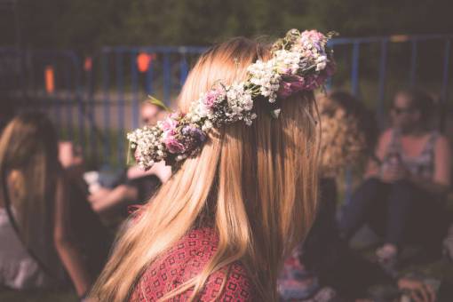 woman  girl  lady  side  view  profile  fashion