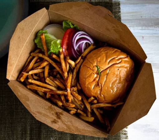 ketchup Burger and fries