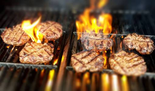 cortar Medallón de carne a la parrilla