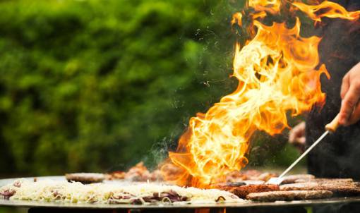 Grilling meat medallion