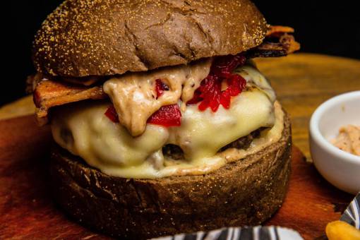 tablero Hamburguesa con pan negro