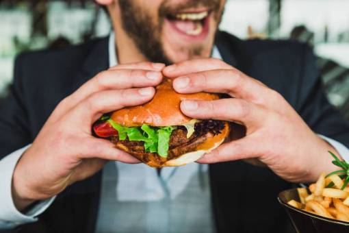 tenencia Hombre, comida, hamburguesa