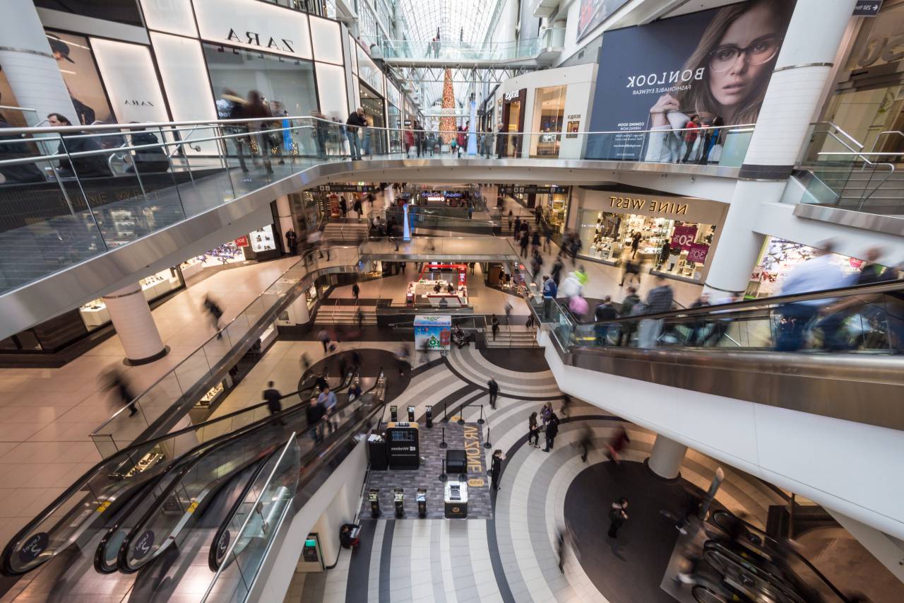 Arquitectura, edificio, infraestructura, compras, centro comercial, interior, interior, escalera mecánica, gente, multitud, tiendas, viajes,