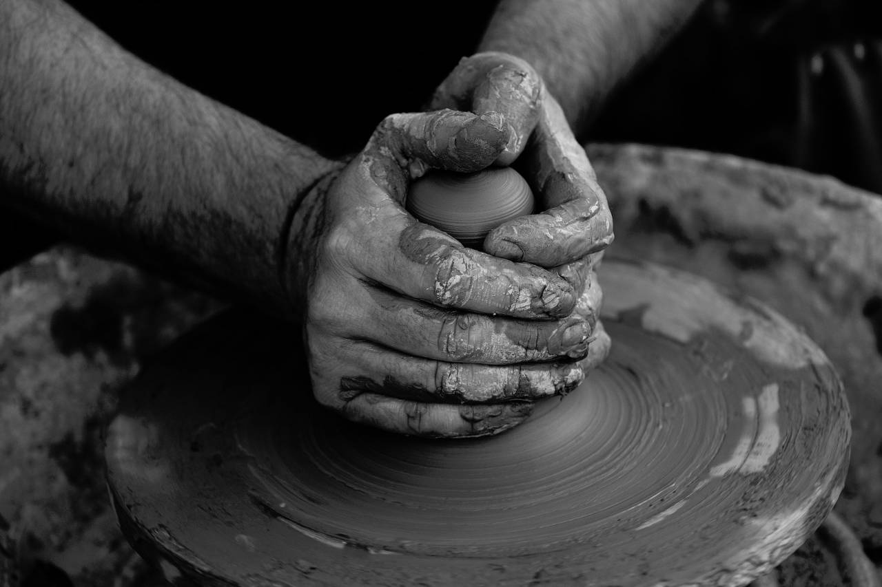 art, clay, pottery, people, artist, hands, sculptor, black and white, grayscale, monochrome
, 