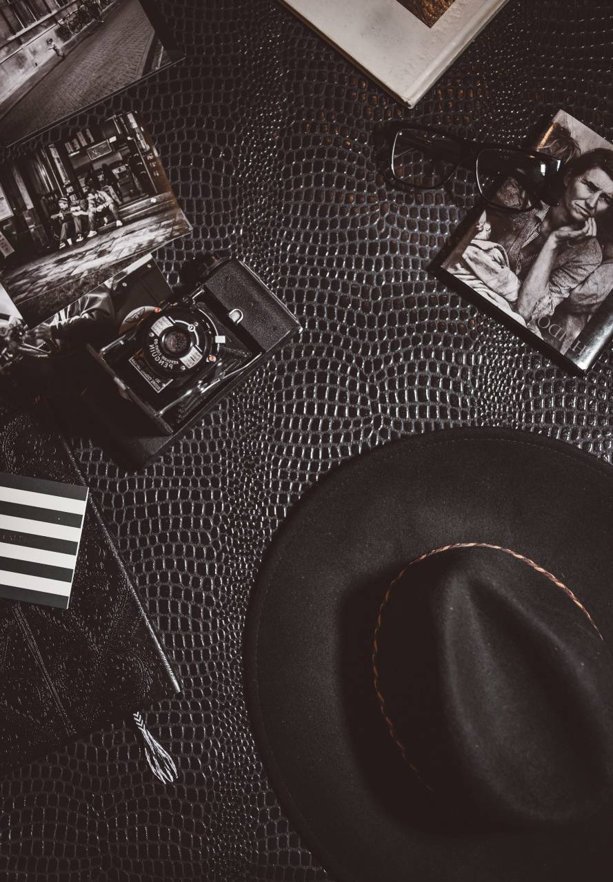 camera, lens, photography, cap, black, hat, leather, wallet, pictures, photo, album, eyeglasses
, 