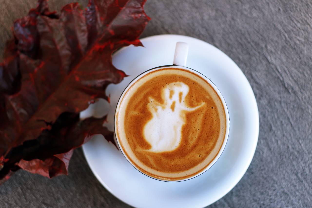 cup, saucer, coffee, art, latte, froth, halloween, leaf, autumn
, 