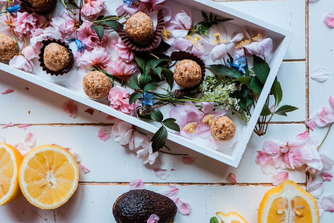 estilo de vida, comida, postres, dulces, frutas, naranjas, pétalos,