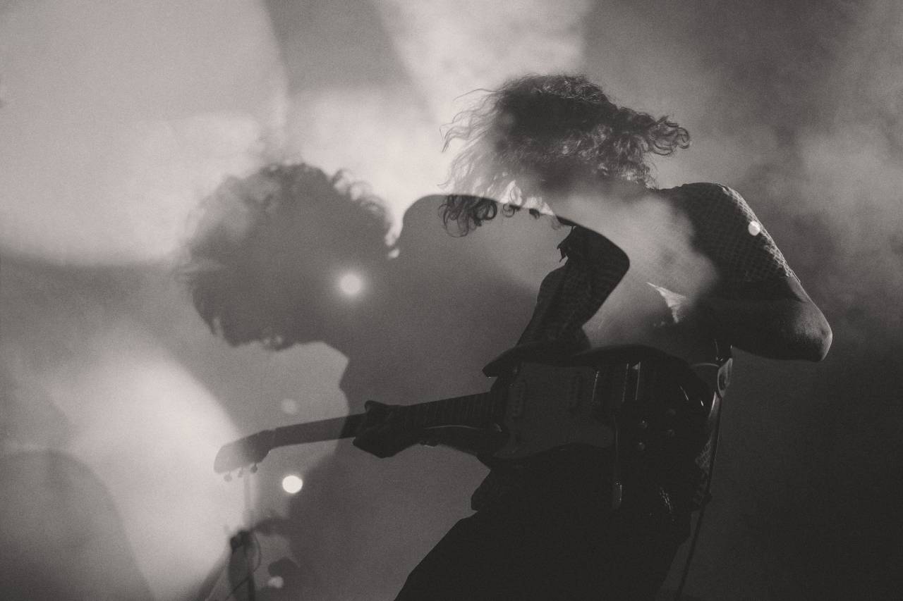 people, man, musician, playing, electric, guitar, stage, concert, smoke, light, black and white, rock, band, music
, 
