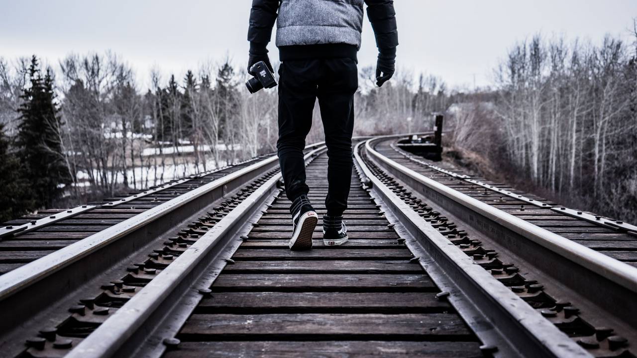 Vías de tren, gente, fotógrafo, fotografía, cámara, aire libre, estilo de vida,