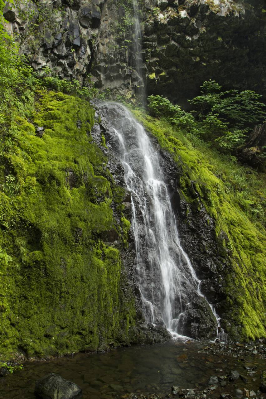 waterfall, nature, mountain, narrow, cliff, forest, natural, water, green, flowing, landscape, outdoor, stream
, 