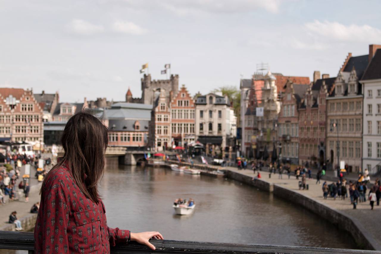 woman, girl, lady, side, view, contemplate, mesmerize, architecture, city, canals, waterways, people, europe
, 