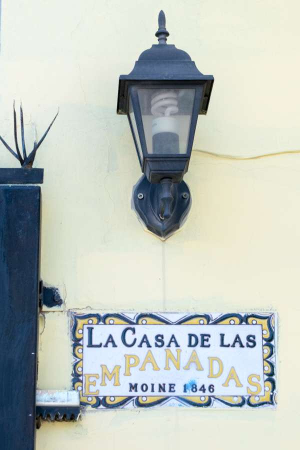 buenos aires, bella vista, empanadas, empanada, food, typical, tile, architecture, culture, argentina, latin america, south america, day, way, direction, streetlight, 