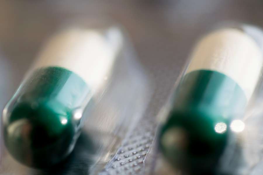 addiction, alternative, antibiotic, background, capsules, chemistry, color, close up, green, group, healthcare, healthy, heap, herbal, illness, macro, medical, medicine, narcotic, nobody, nutritional, objects, painkiller, pharmacy, pill, plastic, prescription, recovery, science, shiny, supplement, therapy, translucent, vitamin, white, two, 
