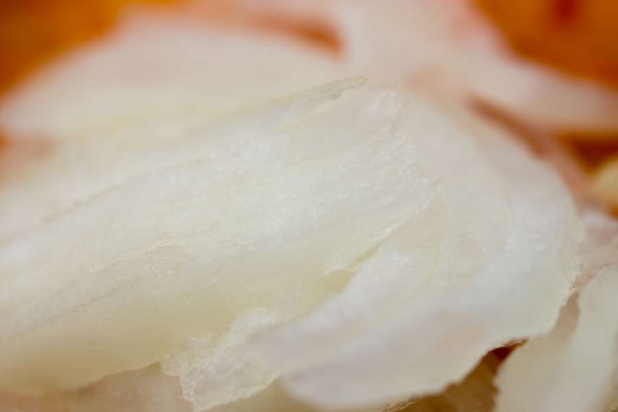fondo, círculo, primer plano, culinario, cortar, comida, fresco, saludable, ingrediente, macro, objeto, cebolla, cebollas, pieza, planta, anillo, anillos, sección, rebanada, rebanado, rodajas, vegetal, vegetariano, blanco,