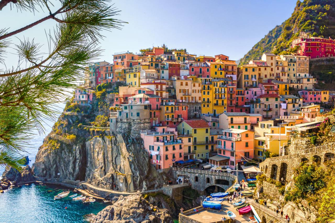 travel, cinque terre, europe, tourism, italy, vernazza, manarola, liguria, vacation, europe map, riomaggiore, landscape, unesco, monterosso al mare, town, italian riviera, outdoor, sea, horizon, coast, italian, village, eurotrip, architecture, 
