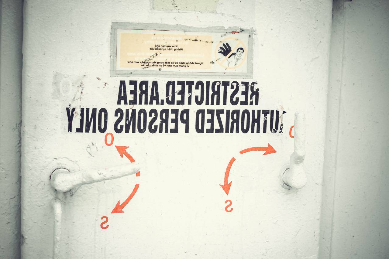 door, caution, sign, metal
, 