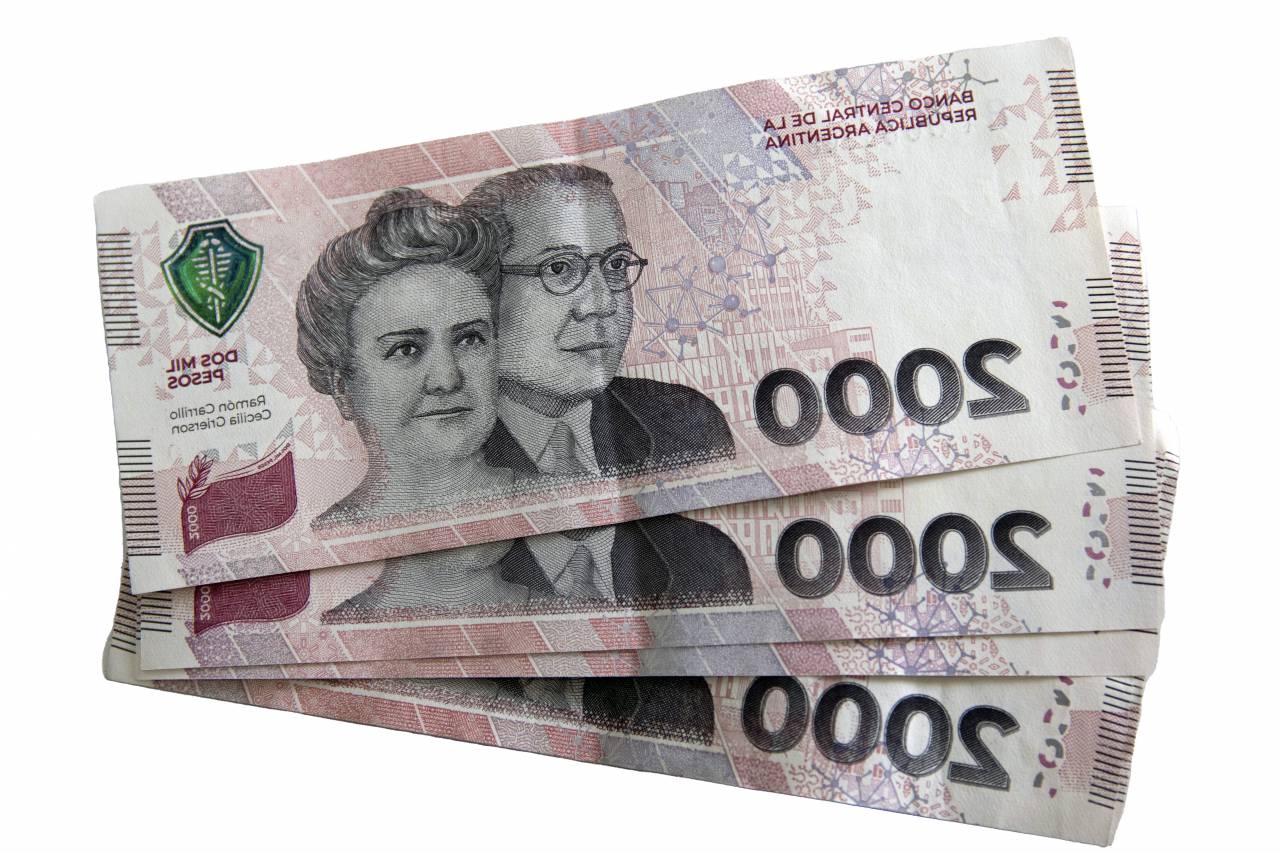 argentina, pesos, money, currency, bill, 2000, finance, cash, economy, background, banknote, detail, paper, closeup, texture, banking, financial, latin, savings, design, white background, fixed term, 