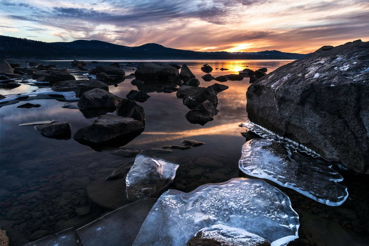 cielo, agua, viajar, islandia, naturaleza, océano, mar, turismo, hermosa, hielo, ártico, azul, puesta de sol, al aire libre, invierno, paisaje, nieve, playa, europa, iceberg, fondo, frío, norte, montaña, islandés, congelado, glaciar, blanco, laguna, glacial, clima, lago, costa, belleza, polar, flotante, global, jokulsarlon, ambiente, derritiendo, aventura, isla, destino, calentamiento, amanecer, pasión por los viajes, asombroso, antártida, majestuoso, antártico,