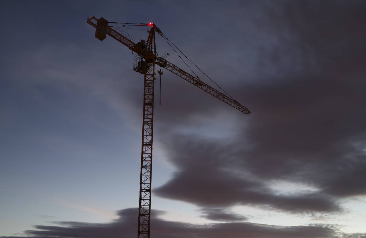 construction, clouds, sky, dark, crane
, 
