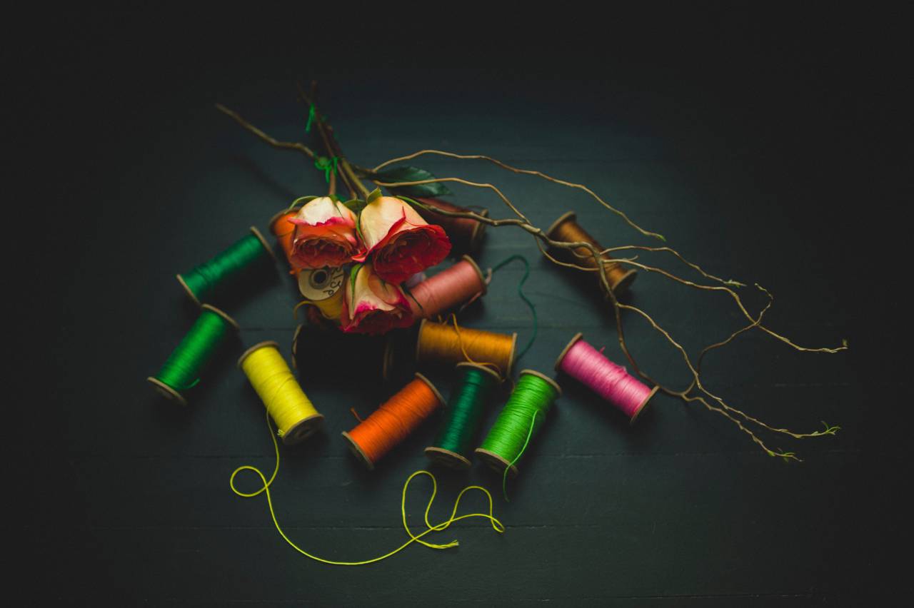 Decoración, rosas, colores, verde, amarillo, rosa, naranja, hilo,
