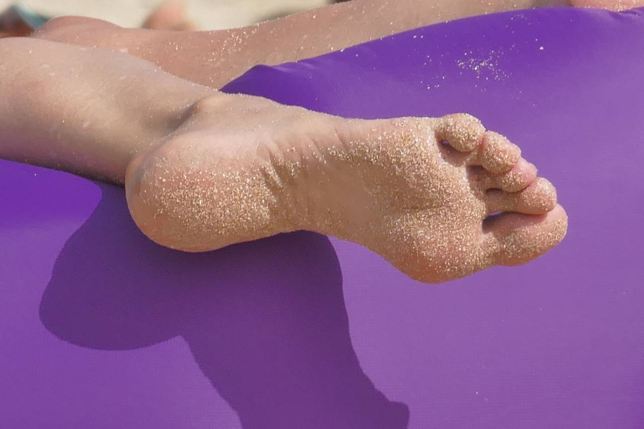 pie, pierna, mujer, niña, playa, sol,