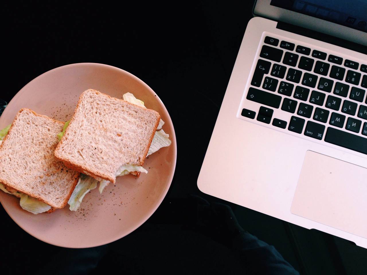 Macbook, almuerzo, sándwich, comida, placa, computadora, computadora portátil, tecnología, negocios,