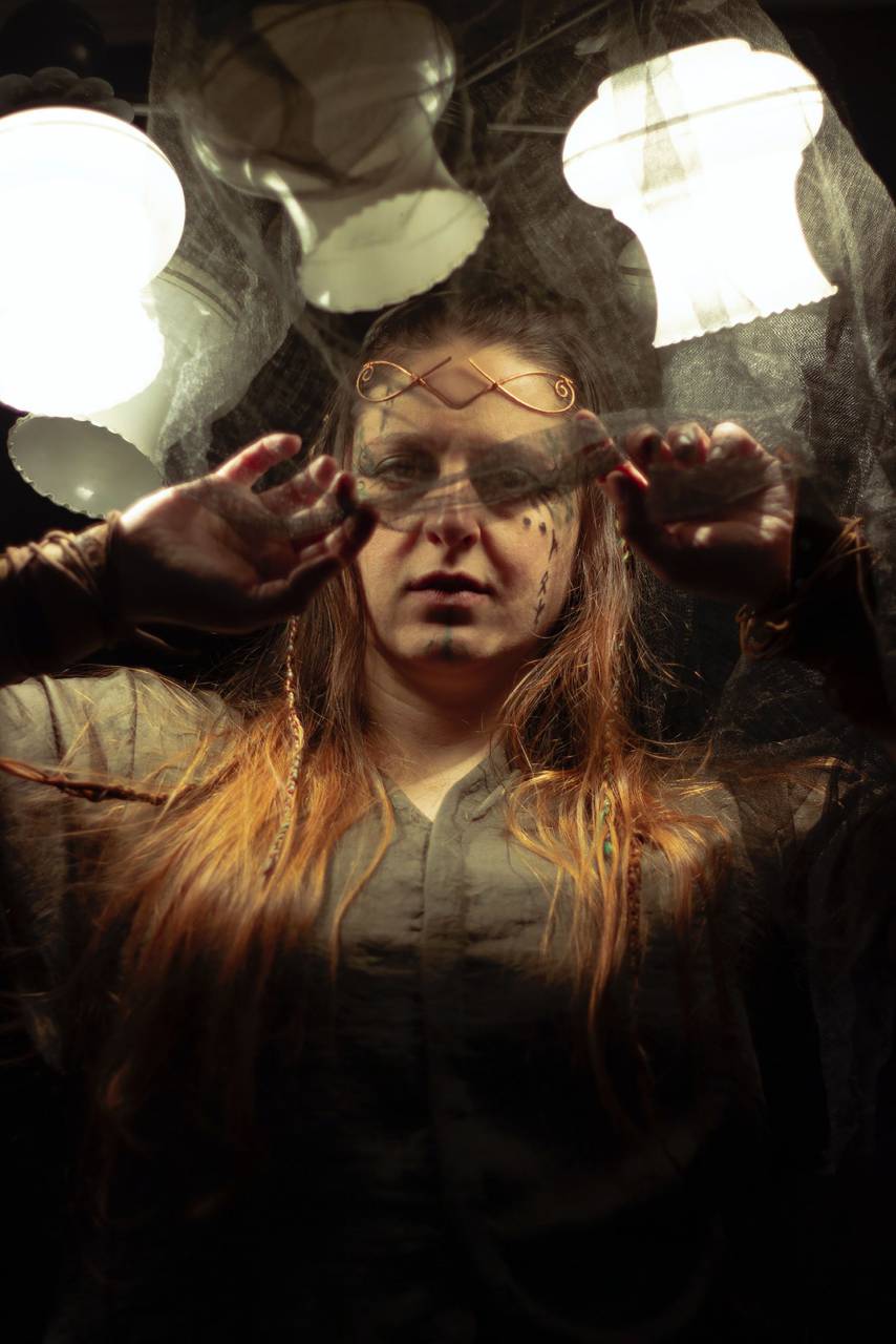 viking woman, viking, norse woman, scandinavian woman, jarl, queen, warrior, hair braid, medieval, magic, witch, 