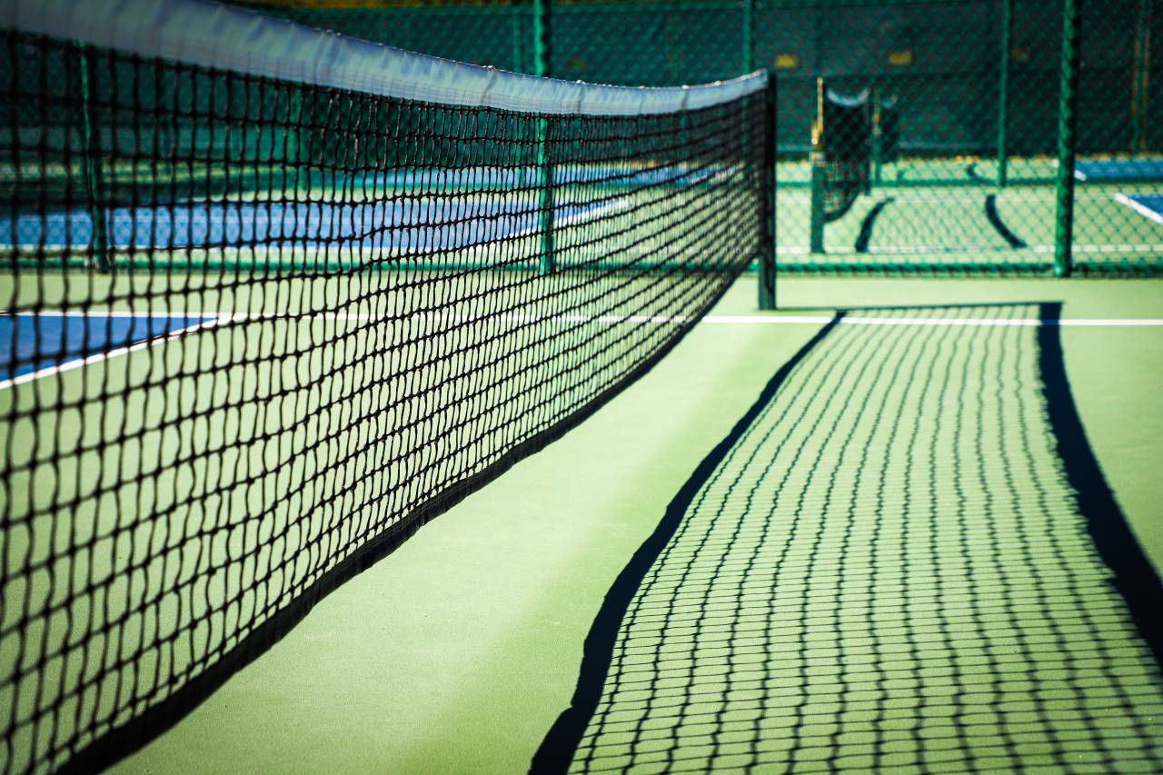 Pista de pádel,deporte,net,equipamiento deportivo,tenis,actividad,al aire libre,jugar,pelota,competencia,